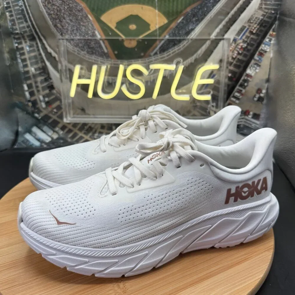 Hoka One One hoka one